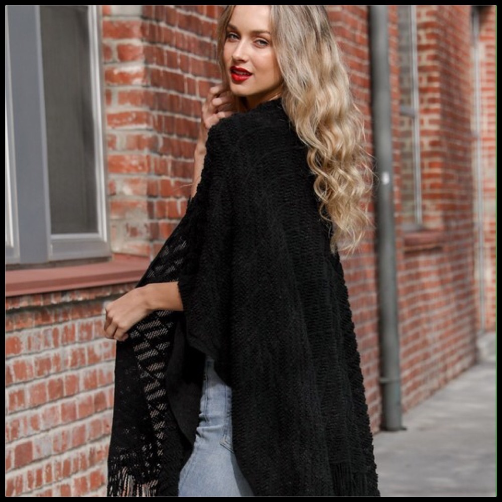 Diagonal Knit Ruana